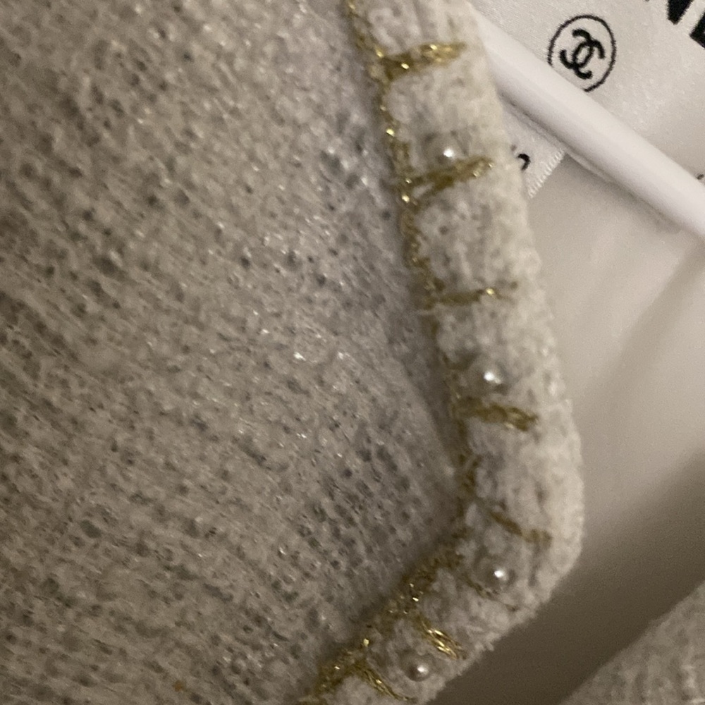 Chanel - Picture 5 of 11